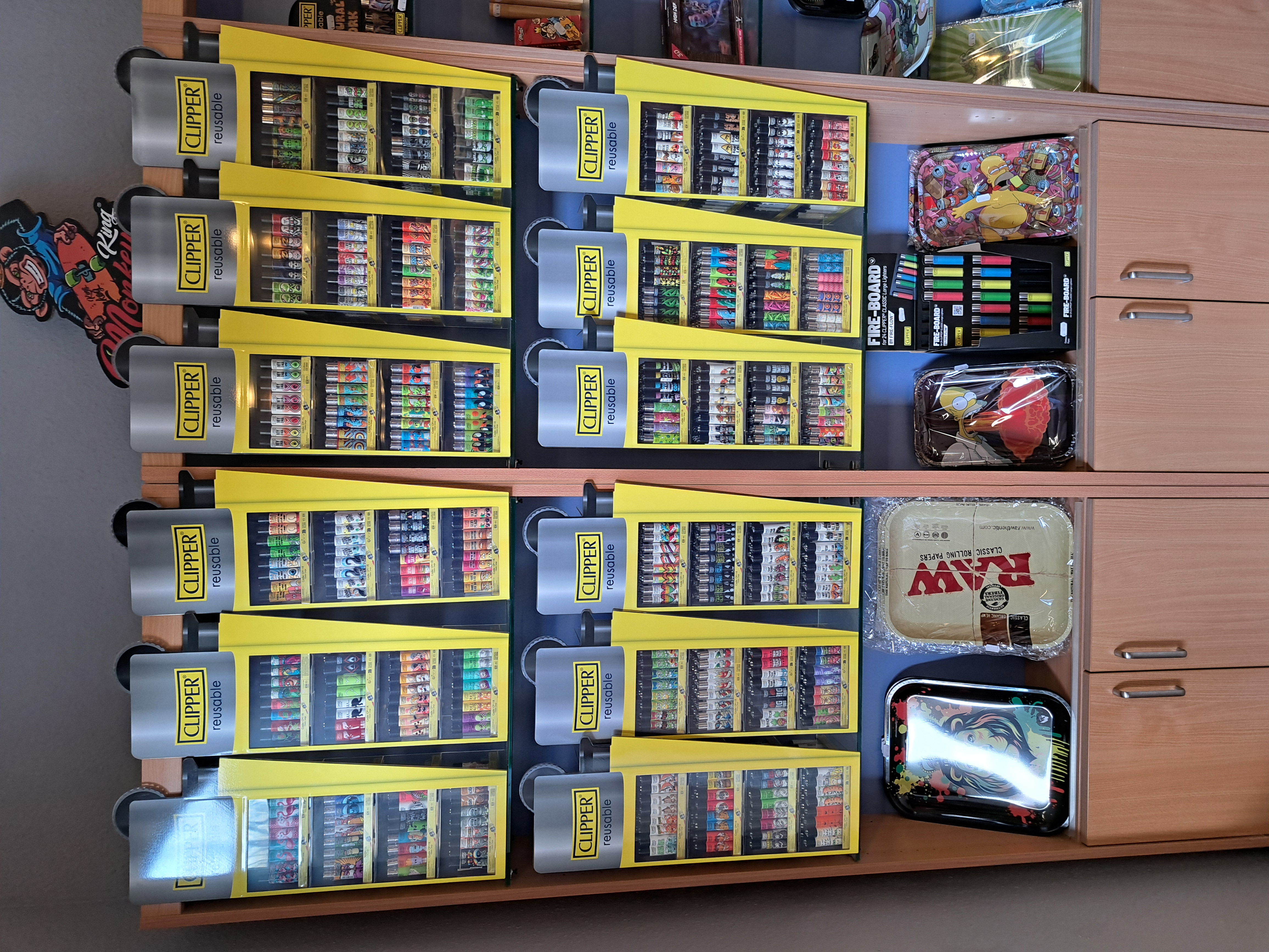 Clipper Feuerzeug Wand